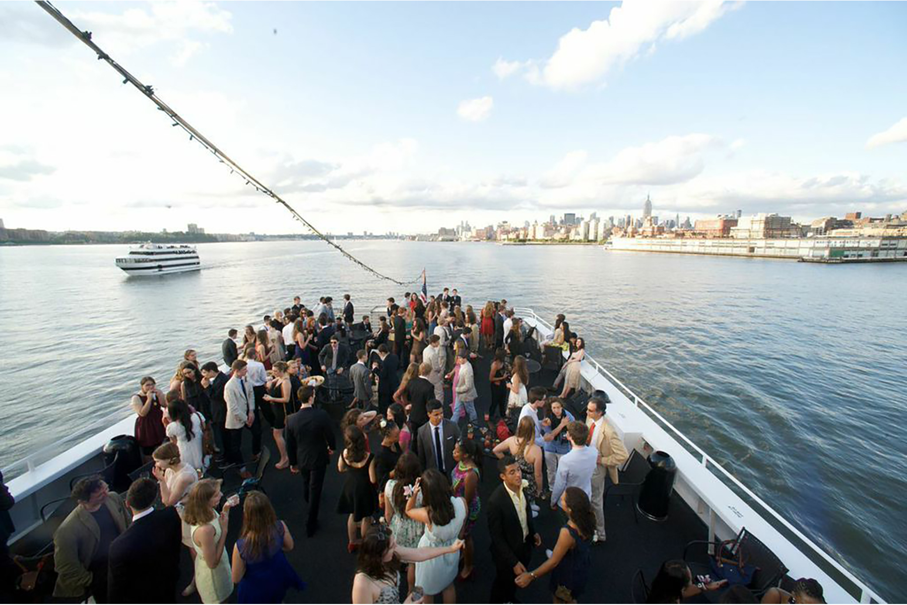 yacht rental nyc party